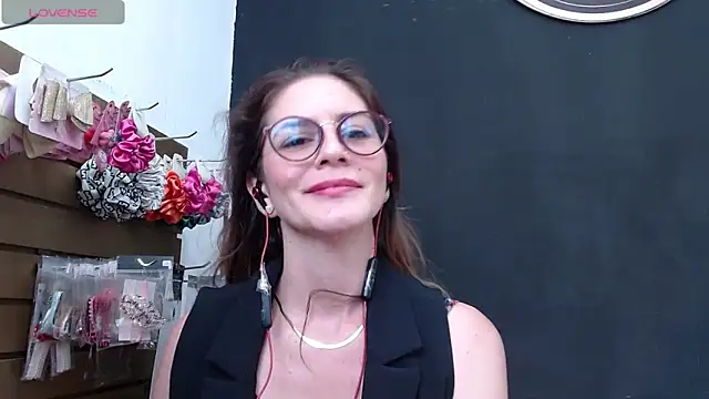 Snapshot of Hanny_24 chatting on 02/15/25, 03:28 Hanny 24 online show from 02/15/25, 03:28