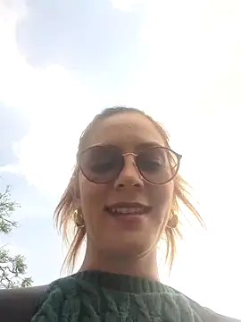 Snapshot of Hanny_24 chatting on 02/18/25, 02:06 Hanny 24 online show from 02/18/25, 02:06