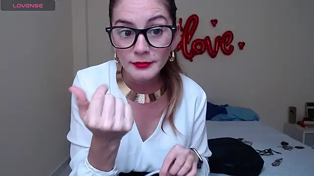 Snapshot of Hanny_24 chatting on 02/20/25, 07:30 Hanny 24 online show from 02/20/25, 07:30