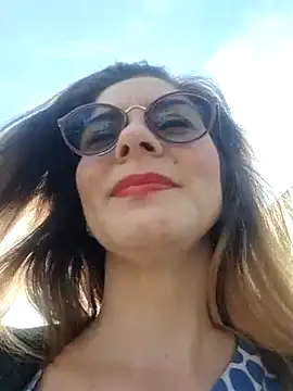 Snapshot of Hanny_24 chatting on 03/03/25, 01:42 Hanny 24 online show from 03/03/25, 01:42