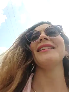 Snapshot of Hanny_24 chatting on 03/06/25, 02:18 Hanny 24 online show from 03/06/25, 02:18