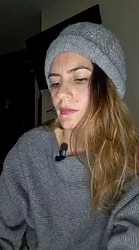 Snapshot of Hanny_24 chatting on 03/10/25, 10:48 Hanny 24 online show from 03/10/25, 10:48