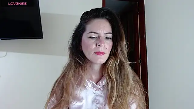 Snapshot of Hanny_24 chatting on 03/11/25, 06:53 Hanny 24 online show from 03/11/25, 06:53