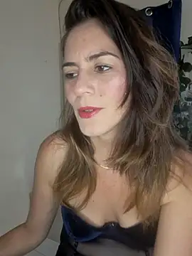 Snapshot of Hanny_24 chatting on 09/20/25, 02:23 Hanny 24 online show from 09/20/25, 02:23