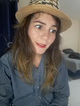 Snapshot of Hanny_24 chatting on 09/28/25, 02:50 Hanny 24 online show from 09/28/25, 02:50