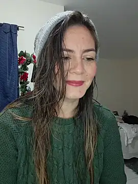 Snapshot of Hanny_24 chatting on 12/20/25, 10:55 Hanny 24 online show from 12/20/25, 10:55