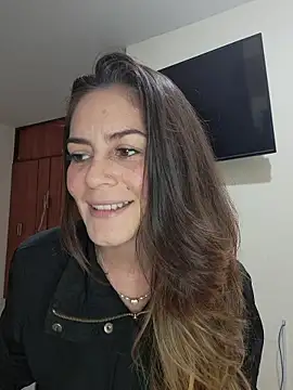 Snapshot of Hanny_24 chatting on 01/15/26, 08:12 Hanny 24 online show from 01/15/26, 08:12