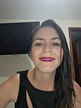 Snapshot of Hanny_24 chatting on 02/11/26, 09:20 Hanny 24 online show from 02/11/26, 09:20