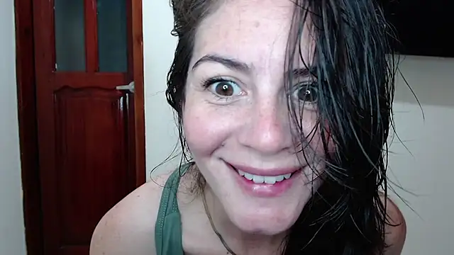 Snapshot of Hanny_24 chatting on 07/06/26, 09:28 Hanny 24 online show from 07/06/26, 09:28