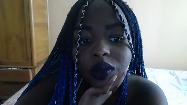  Zooee online show from 02/09/25, 07:52