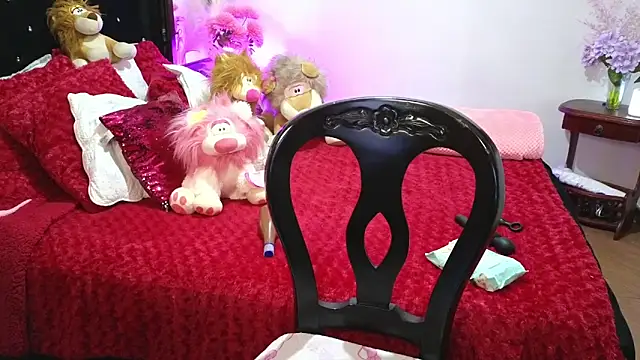 scarletteowens online show from 12/04/24, 09:29