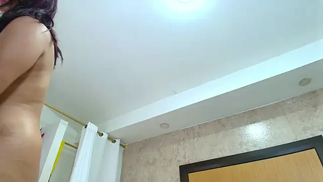 mialopez52 online show from 01/12/25, 09:40