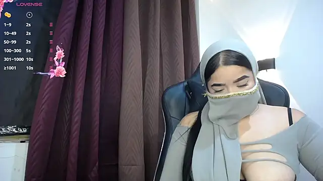 janna isa online show from 01/31/25, 05:32