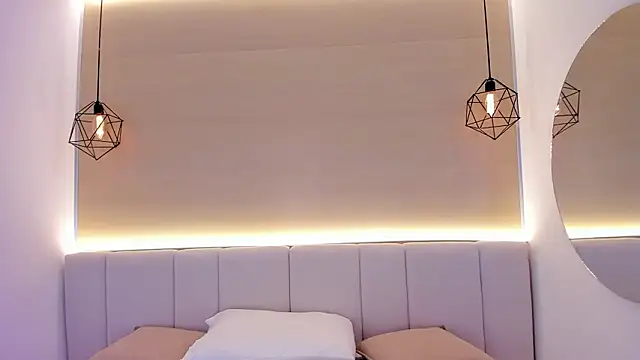 valerysantos  online show from 02/18/26, 12:12