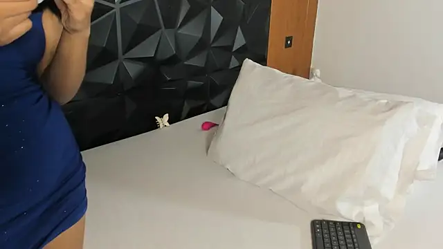 Wendy Marchall online show from 02/08/25, 10:08