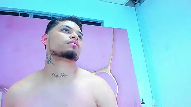 MelissaAndZeuss online show from 01/17/25, 08:24