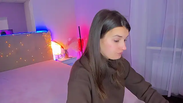 Laura Leee online show from 02/02/26, 06:12