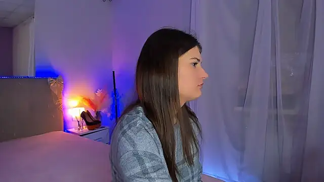 Laura Leee online show from 02/15/26, 07:51