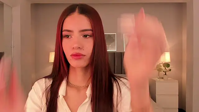 Snapshot of Madie__collins chatting on 02/02/25, 11:19 Madie collins online show from 02/02/25, 11:19