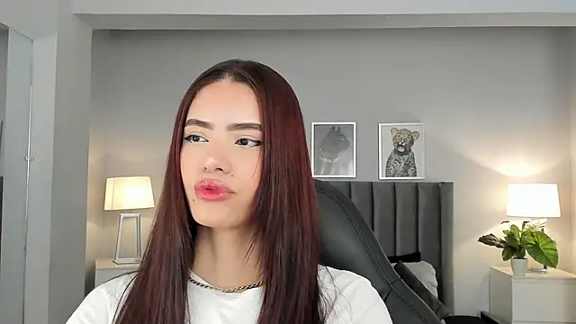 Snapshot of Madie__collins chatting on 03/07/25, 11:07 Madie collins online show from 03/07/25, 11:07