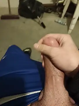 Snapshot of casper0303 chatting on 12/26/24, 11:24 casper0303 online show from 12/26/24, 11:24