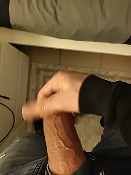 Snapshot of casper0303 chatting on 01/09/25, 11:14 casper0303 online show from 01/09/25, 11:14