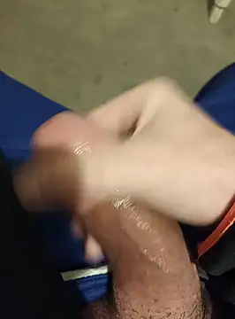 Snapshot of casper0303 chatting on 01/23/25, 10:22 casper0303 online show from 01/23/25, 10:22