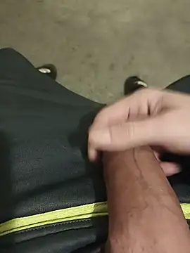 Snapshot of casper0303 chatting on 02/15/25, 10:55 casper0303 online show from 02/15/25, 10:55