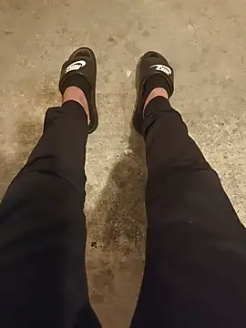 Snapshot of casper0303 chatting on 03/12/25, 01:51 casper0303 online show from 03/12/25, 01:51