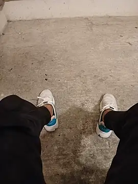 Snapshot of casper0303 chatting on 09/21/25, 04:52 casper0303 online show from 09/21/25, 04:52