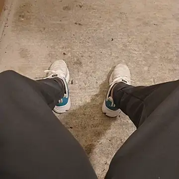 casper0303 online show from 10/24/25, 04:14