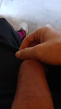 Snapshot of casper0303 chatting on 12/14/25, 10:42 casper0303 online show from 12/14/25, 10:42