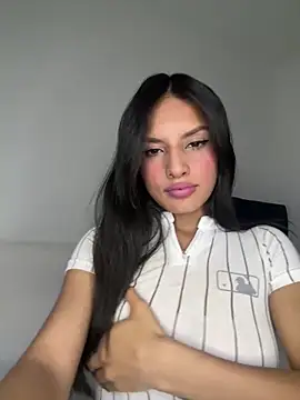 Snapshot of Dulceeany chatting on 01/19/25, 01:21 Dulceeany online show from 01/19/25, 01:21