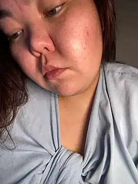 Snapshot of lunamas chatting on 11/11/25, 09:59 lunamas online show from 11/11/25, 09:59