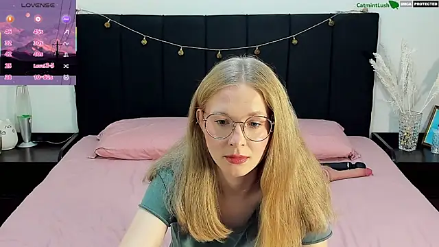 Snapshot of CatmintLush chatting on 06/14/26, 11:29 CatmintLush online show from 06/14/26, 11:29