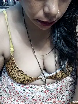 Urmila bhabhii online show from 10/11/25, 05:17