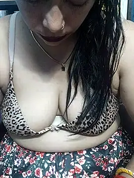 Urmila bhabhii online show from 11/05/25, 03:39