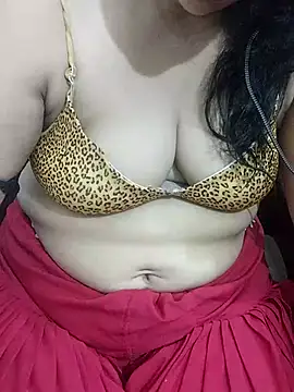Snapshot of Urmila_bhabhii chatting on 07/07/26, 09:13 Urmila bhabhii online show from 07/07/26, 09:13
