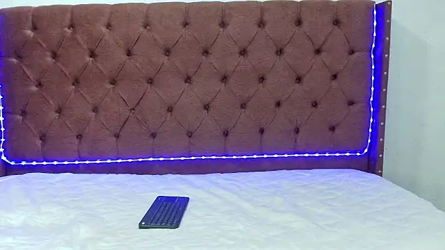 jony honey online show from 03/13/25, 01:40