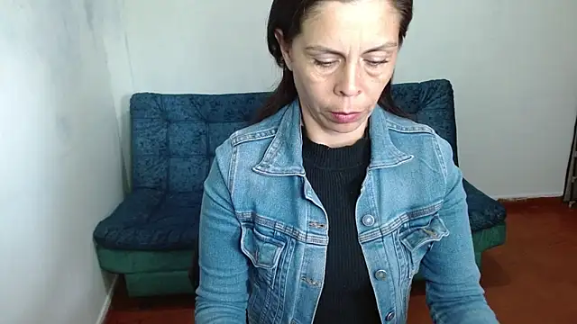 Marilyn xxxx online show from 10/03/25, 06:38