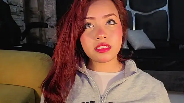 Estrella05  online show from 09/12/25, 04:56