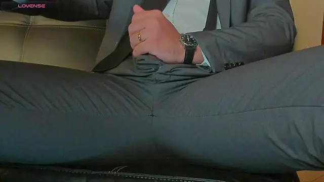 MrLonely02 online show from 01/12/25, 10:33