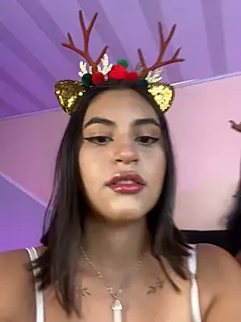 Snapshot of Nani_rosse chatting on 12/17/24, 07:59 Nani rosse online show from 12/17/24, 07:59