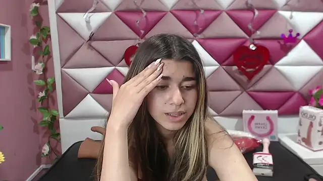 Snapshot of NahomiConnor_ chatting on 03/03/25, 01:42 NahomiConnor online show from 03/03/25, 01:42