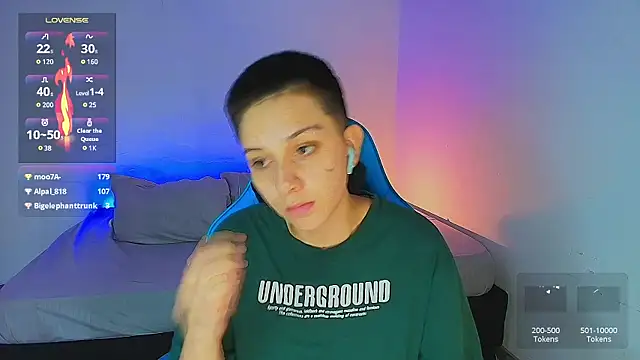 Snapshot of aron_wi chatting on 01/17/25, 02:50 aron wi online show from 01/17/25, 02:50