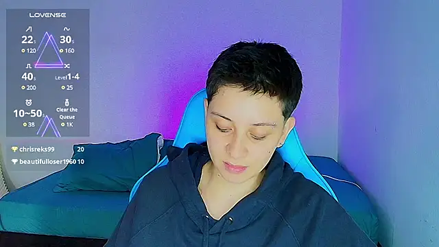 Snapshot of aron_wi chatting on 02/20/25, 02:46 aron wi online show from 02/20/25, 02:46