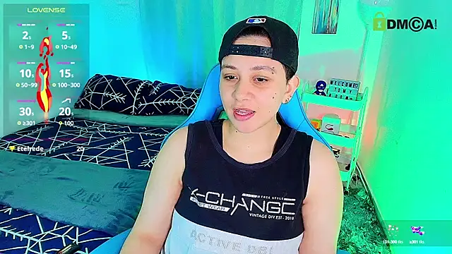 Snapshot of aron_wi chatting on 09/16/25, 12:06 aron wi online show from 09/16/25, 12:06