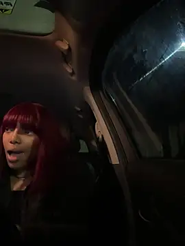 Snapshot of butterflybootyy chatting on 02/09/25, 03:00 butterflybootyy online show from 02/09/25, 03:00