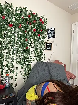 Snapshot of butterflybootyy chatting on 11/01/25, 02:30 butterflybootyy online show from 11/01/25, 02:30