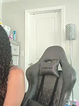 butterflybootyy online show from 05/21/26, 05:09